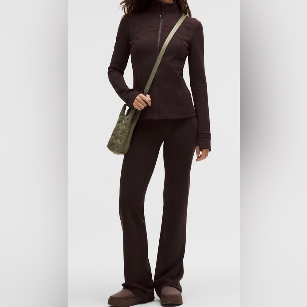 LULULEMON Quilty Pleasures Phone Crossbody Bag 1L, Bay Leaf Green - Picture 4 of 7